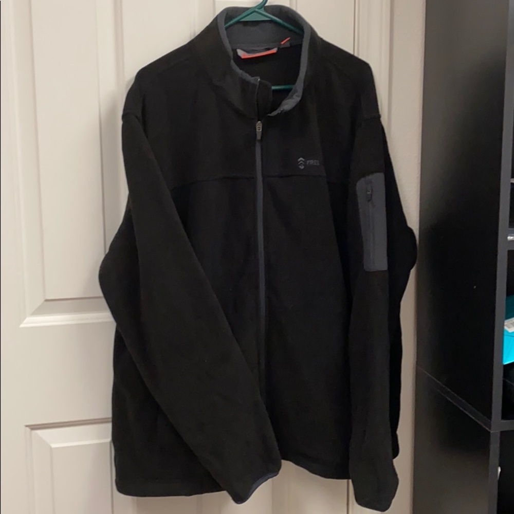 Free Country Fleece zip up men’s sweater